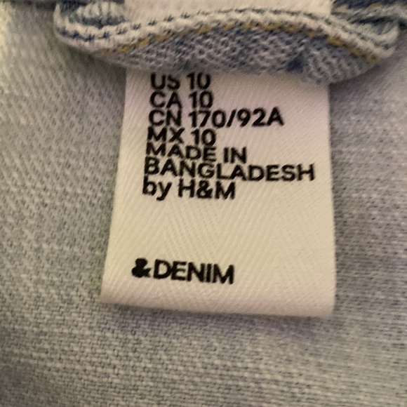 H&M light blue ripped jean jacket, size small - Picture 2 of 3